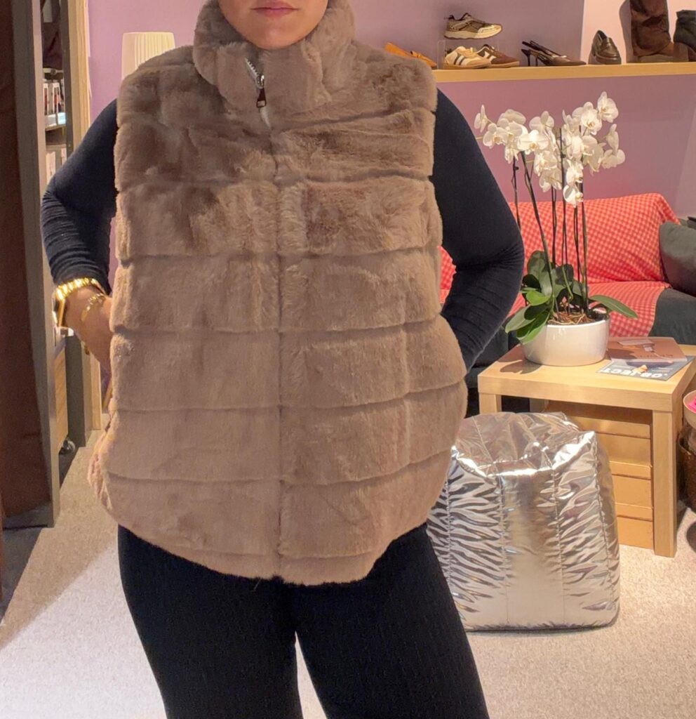 Veste fourrure synthétique – Beige